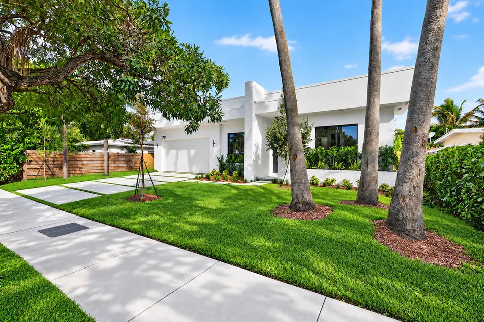 1781 NE 18TH Street, Fort Lauderdale, FL 33305