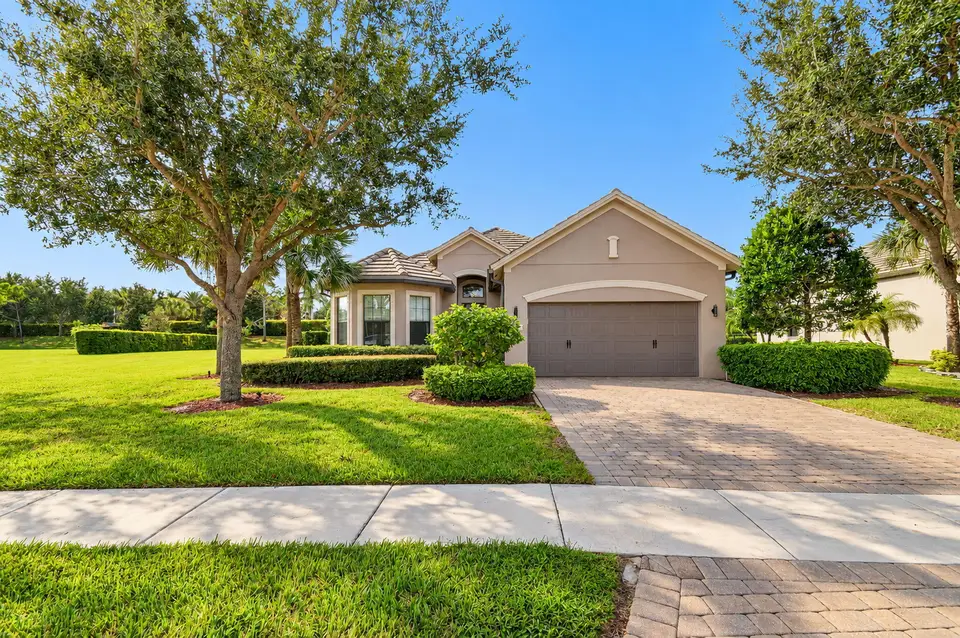 4637 SIENA Circle, Wellington, FL 33414