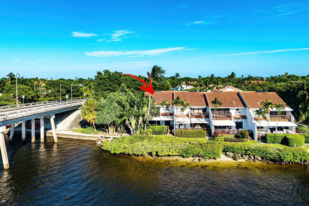 5598 N Ocean Boulevard, Ocean Ridge, FL 33435