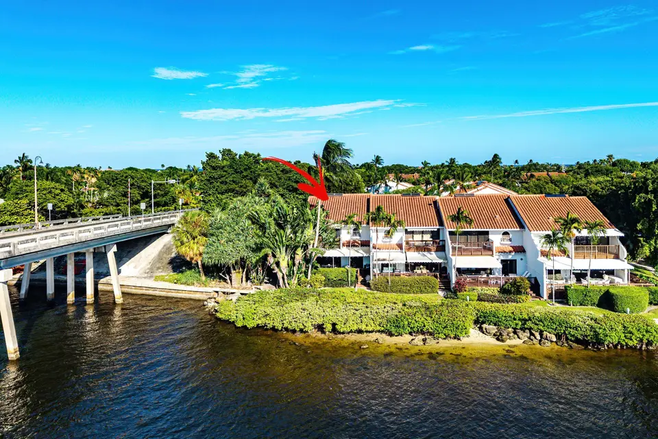 5598 N Ocean Boulevard, Ocean Ridge, FL 33435