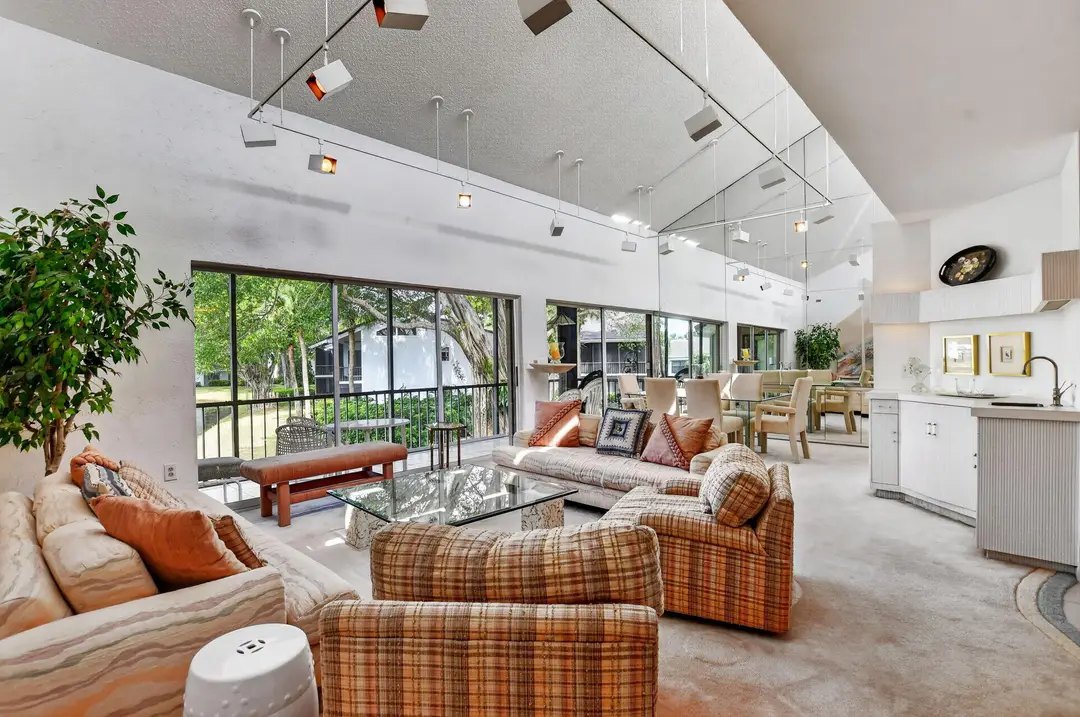 6800 Willow Wood Drive 906, Boca Raton, FL 33434