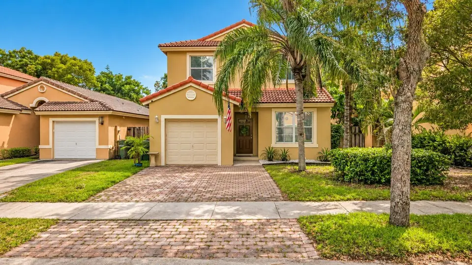 2002 SE 14TH Court, Homestead, FL 33035