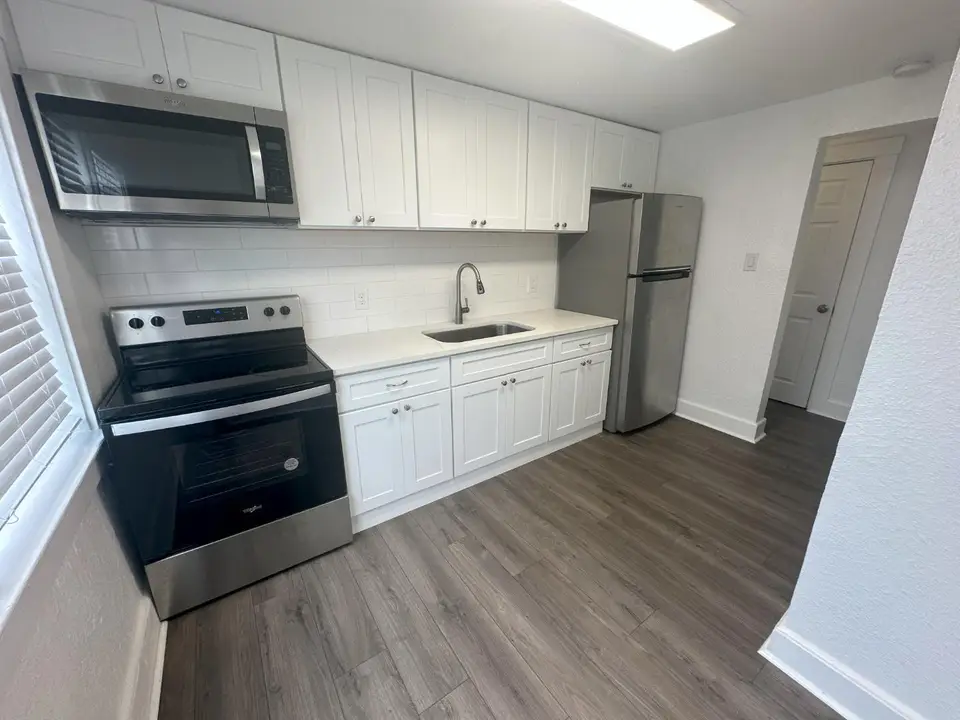 215 S Seacrest Boulevard, Boynton Beach, FL 33435