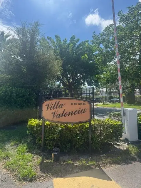 50 SE 12TH Street SE 1610, Boca Raton, FL 33432