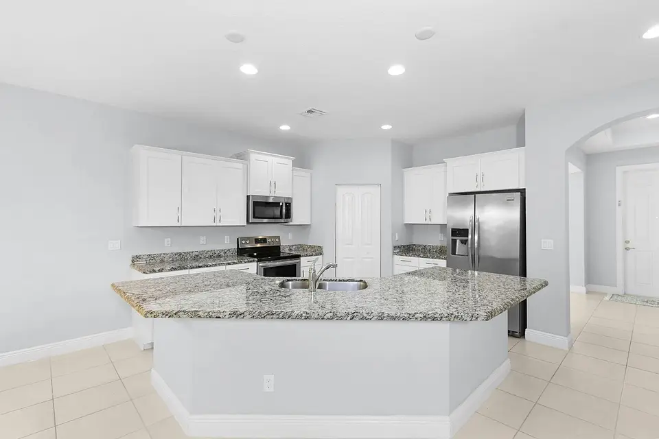 5915 SE ENTRY Court, Stuart, FL 34997