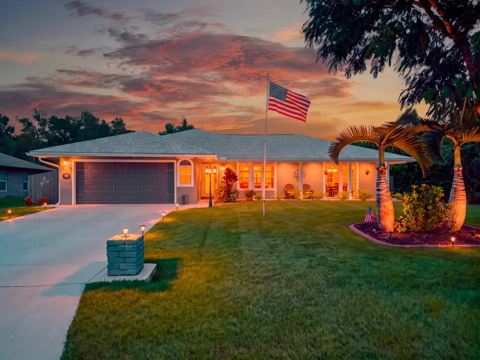 755 SW Tupper Lane, Port St. Lucie, FL 34953