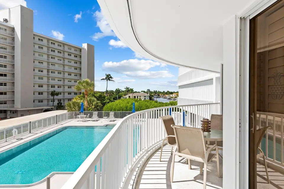 3210 S OCEAN Boulevard 303, Highland Beach, FL 33487