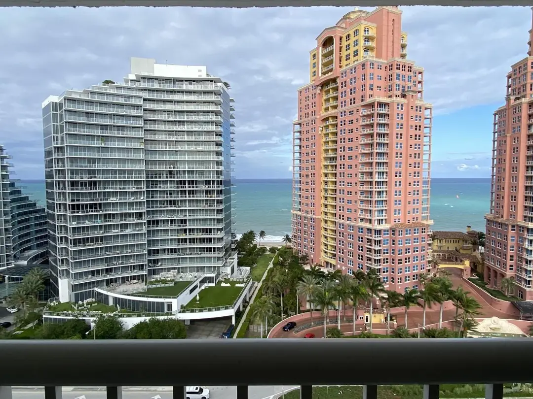 2200 NE 33RD Avenue 18J, Fort Lauderdale, FL 33305