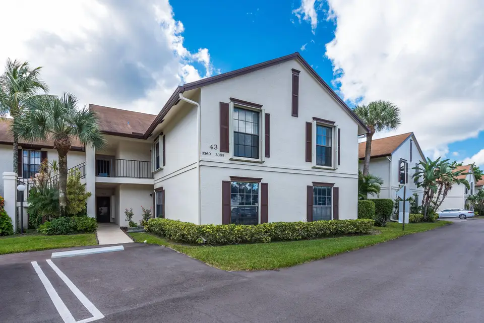 3383 Jog Park Drive 4324, Greenacres, FL 33467