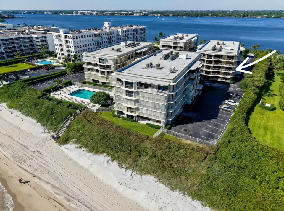 3200 S Ocean Boulevard D-301, Palm Beach, FL 33480