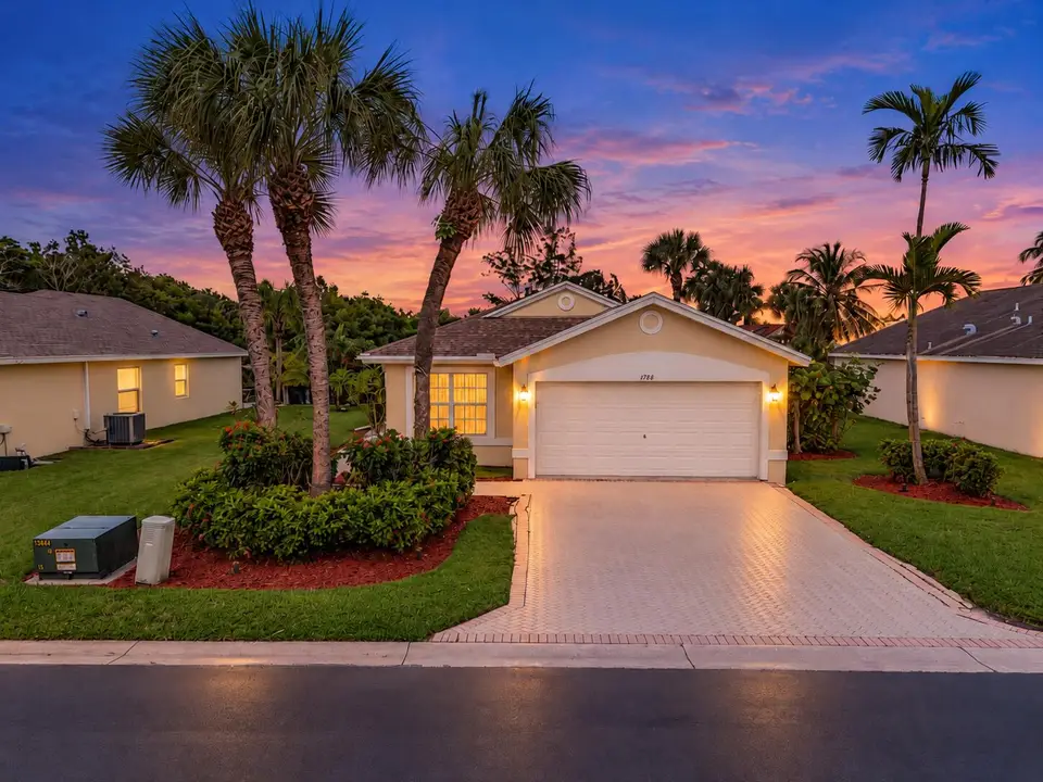 1788 SAWGRASS Circle, Greenacres, FL 33413