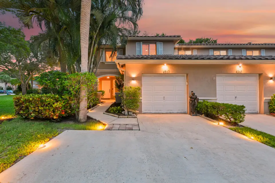 4867 Pinemore Lane, Lake Worth, FL 33463