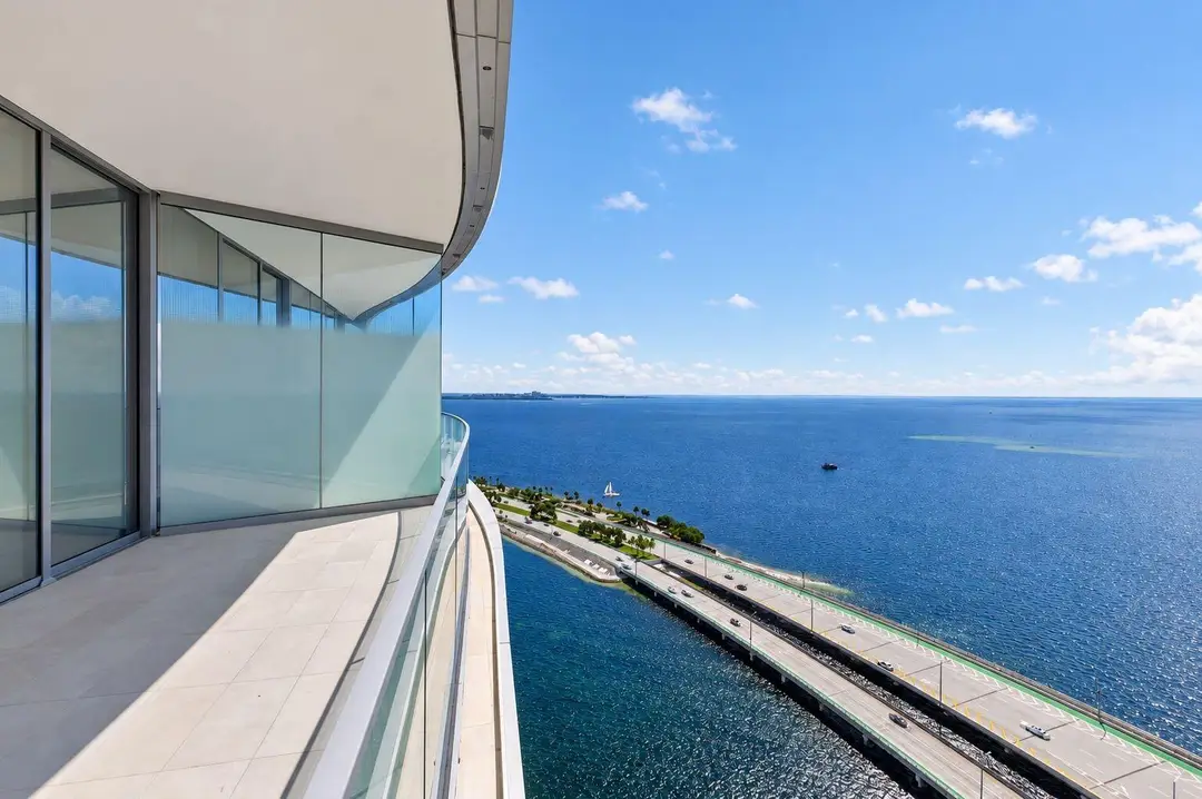175 SE 25TH Road 2303, Miami, FL 33129