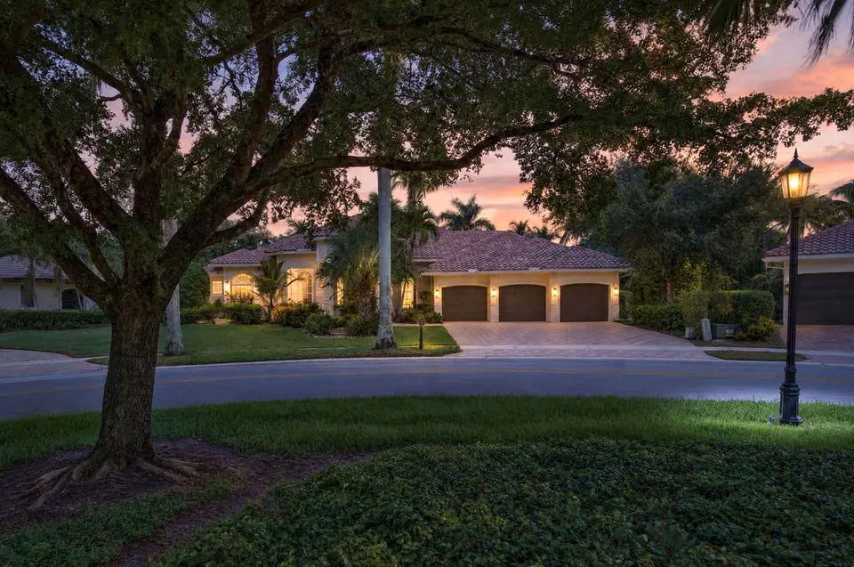 2476 Poinciana Lane, Weston, FL 33327