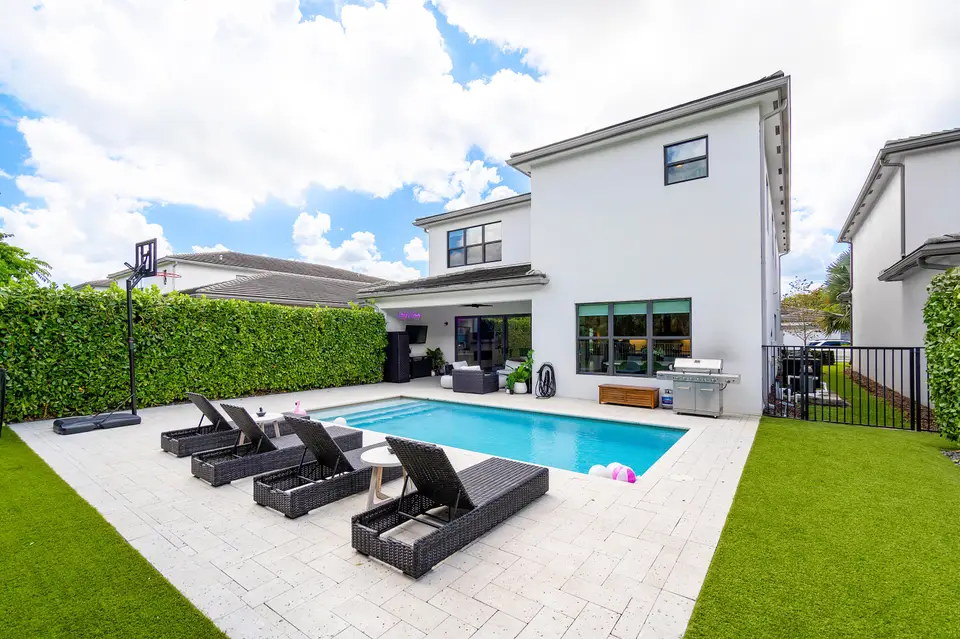 17528 RAINSTREAM Road, Boca Raton, FL 33496