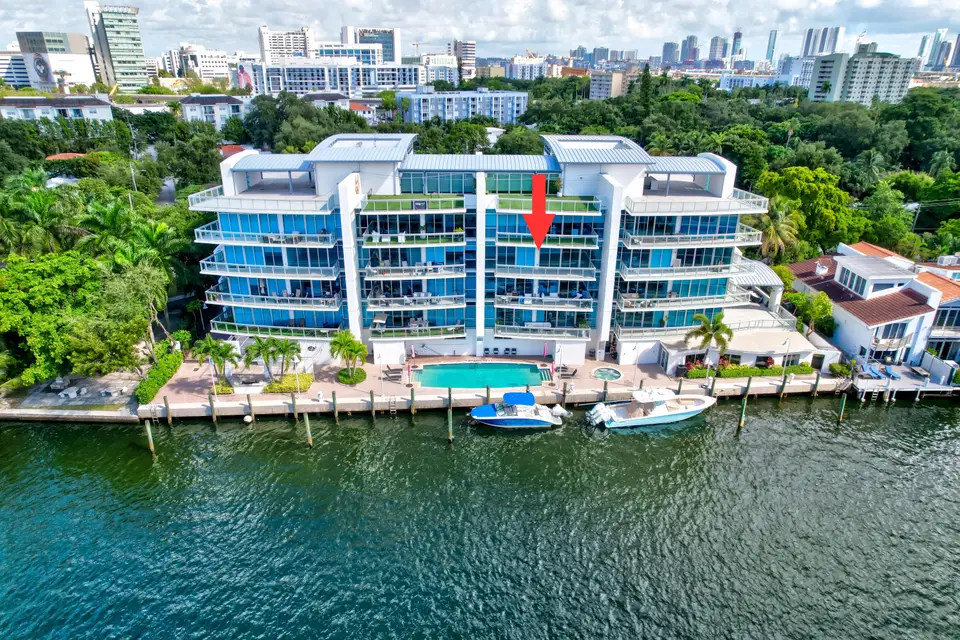 1090 NW North River Drive 402, Miami, FL 33132