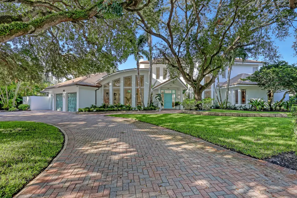 2338 Flamingo Road, Palm Beach Gardens, FL 33410