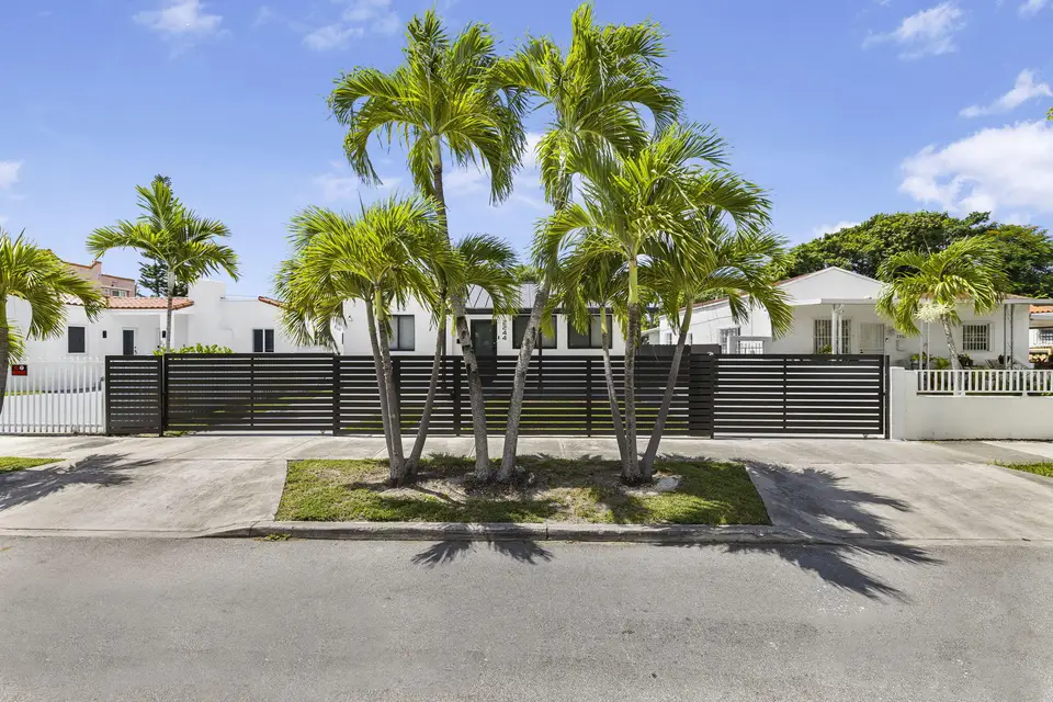2244 SW 10TH Street, Miami, FL 33135
