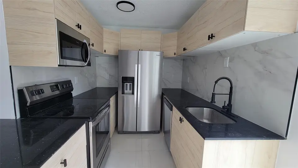 1602 NW 24th Court, Miami, FL 33125