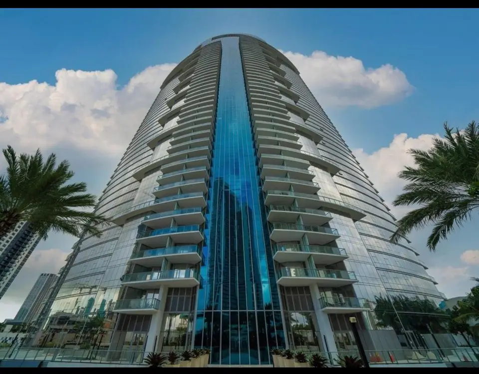 851 NE 1st Avenue 2606, Miami, FL 33132