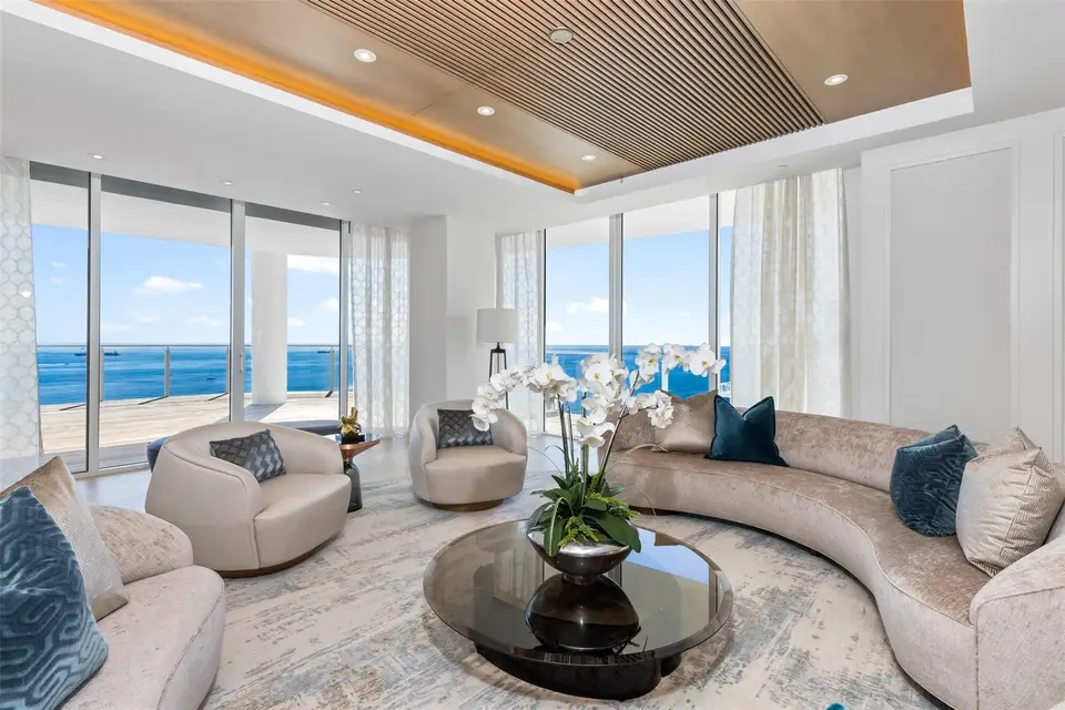 525 N Fort Lauderdale Beach Boulevard 2201, Fort Lauderdale, FL 33304