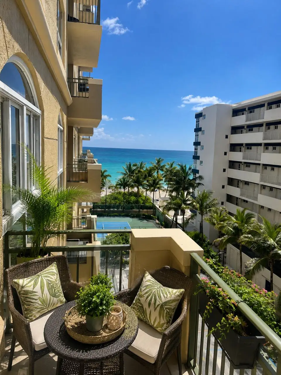 2080 S Ocean Drive 505, Hallandale Beach, FL 33009
