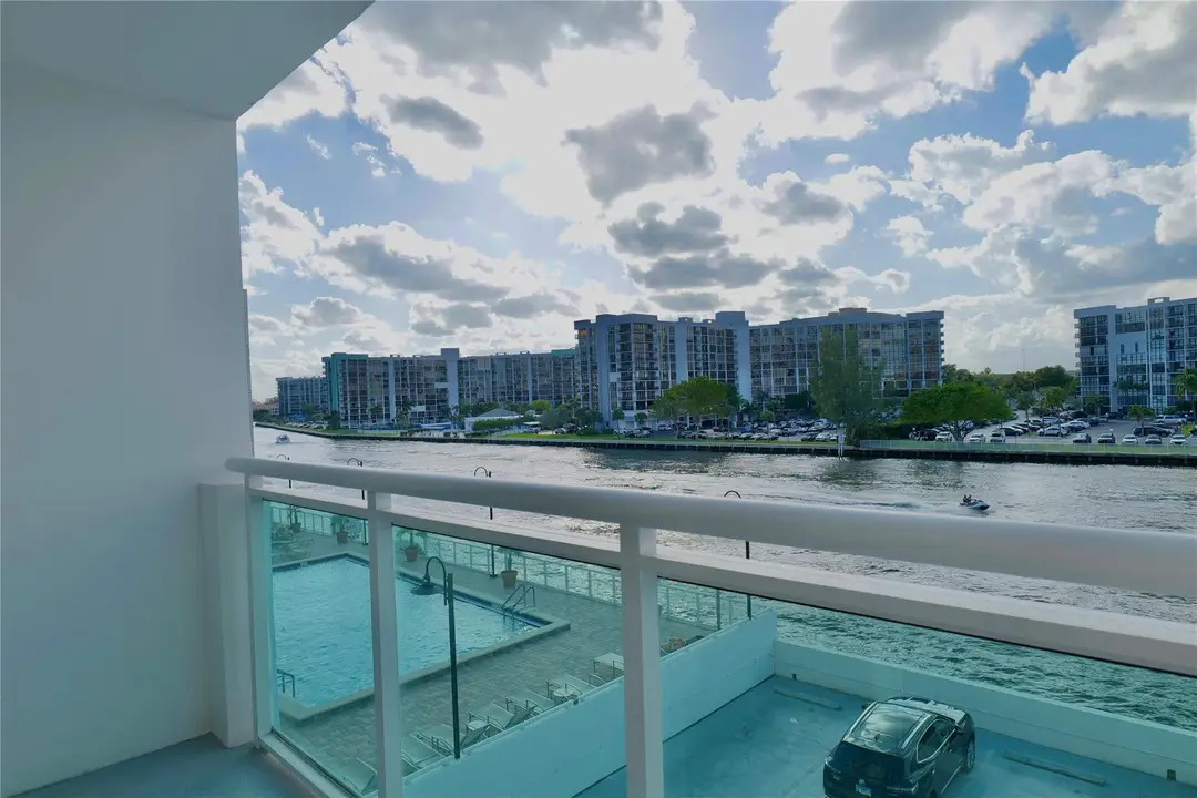 3000 S Ocean Drive 312, Hollywood, FL 33019