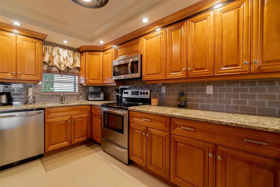 820 S Hollybrook Drive 209, Pembroke Pines, FL 33025