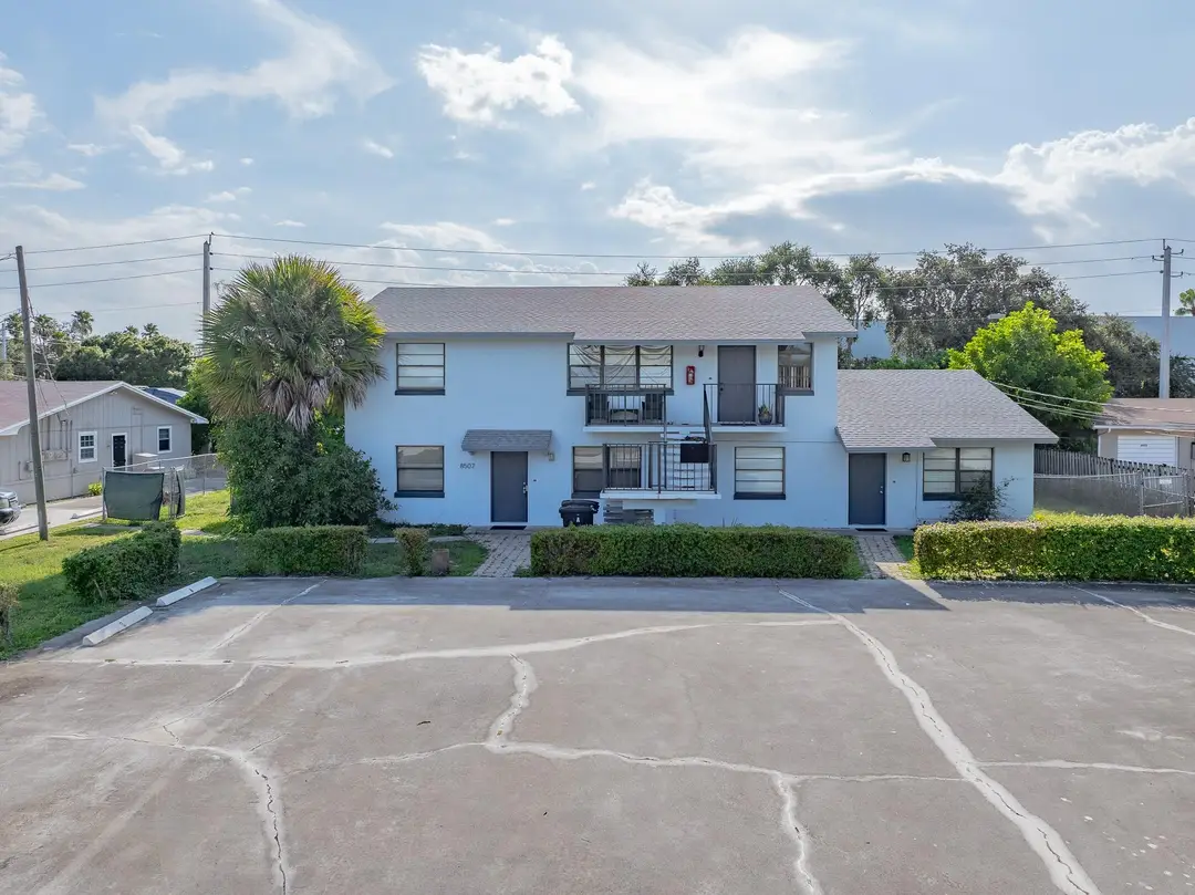 8507 Sunset Dr Drive, Palm Beach Gardens, FL 33410