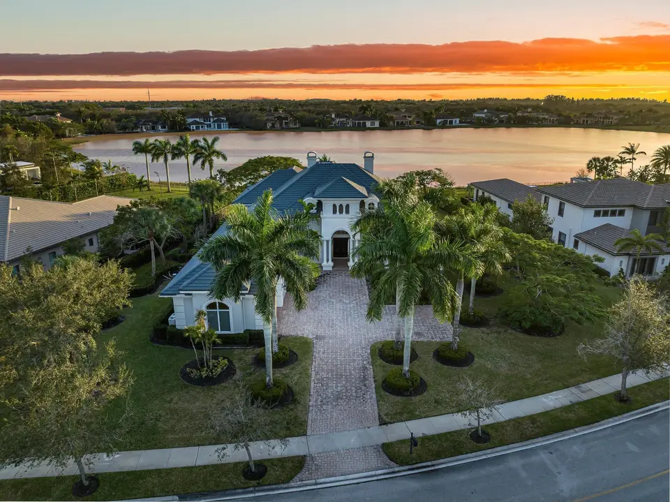 3111 Lake Ridge Lane, Weston, FL 33332