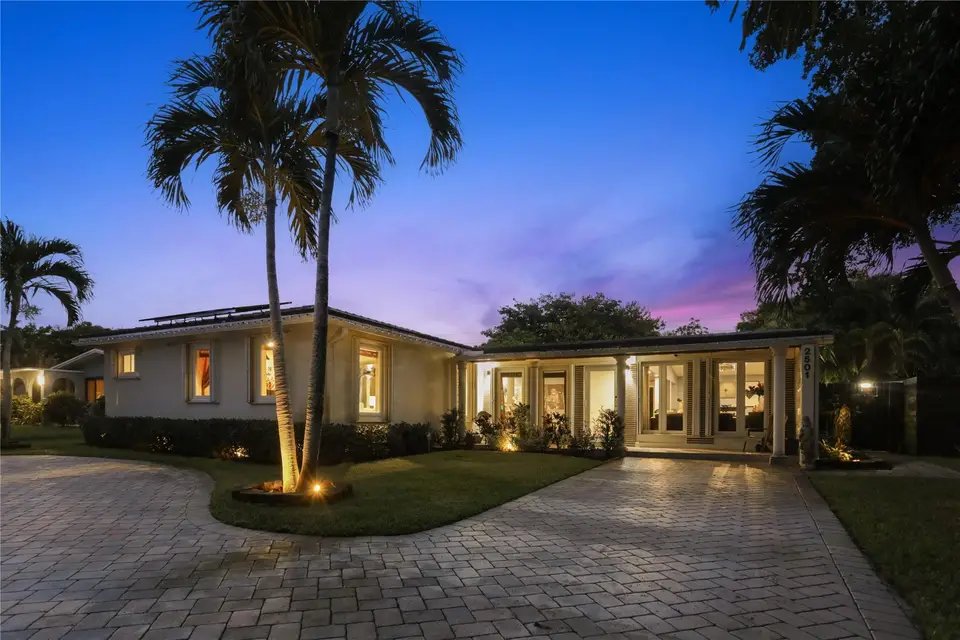 2501 NW 8th Avenue, Wilton Manors, FL 33311