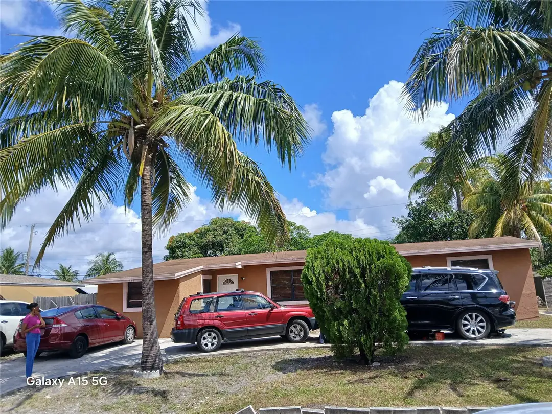 761 NE 43rd Court, Deerfield Beach, FL 33064