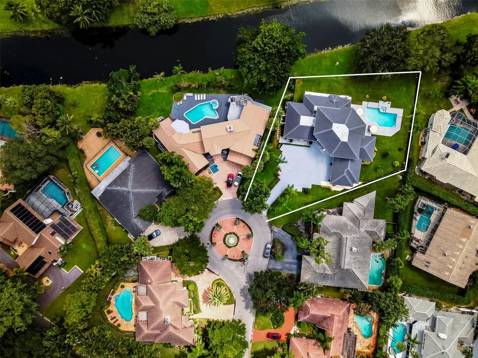 10038 Vestal Place, Coral Springs, FL 33071