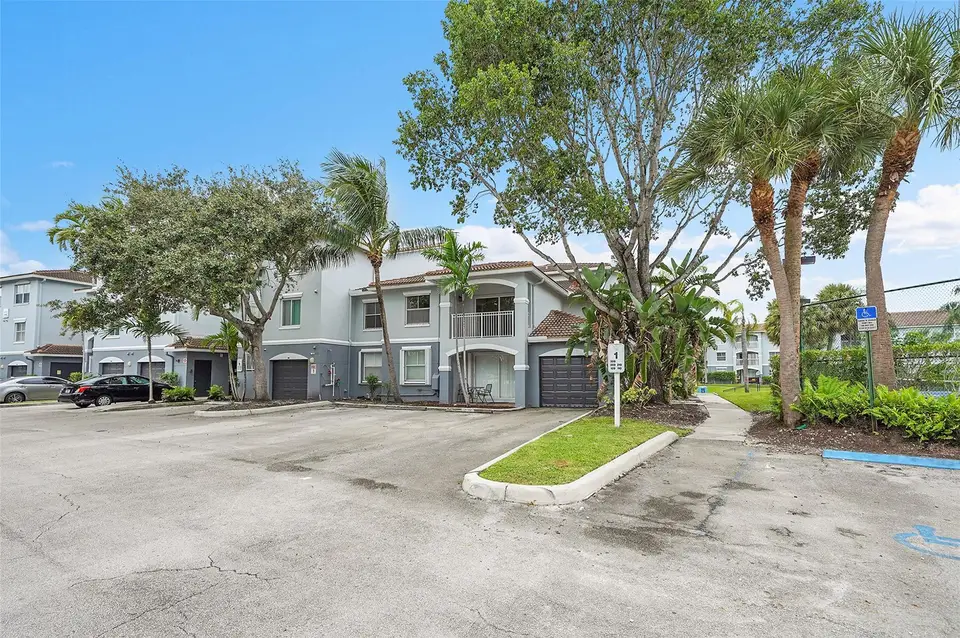 9645 NW 1st Court 1-210, Pembroke Pines, FL 33024