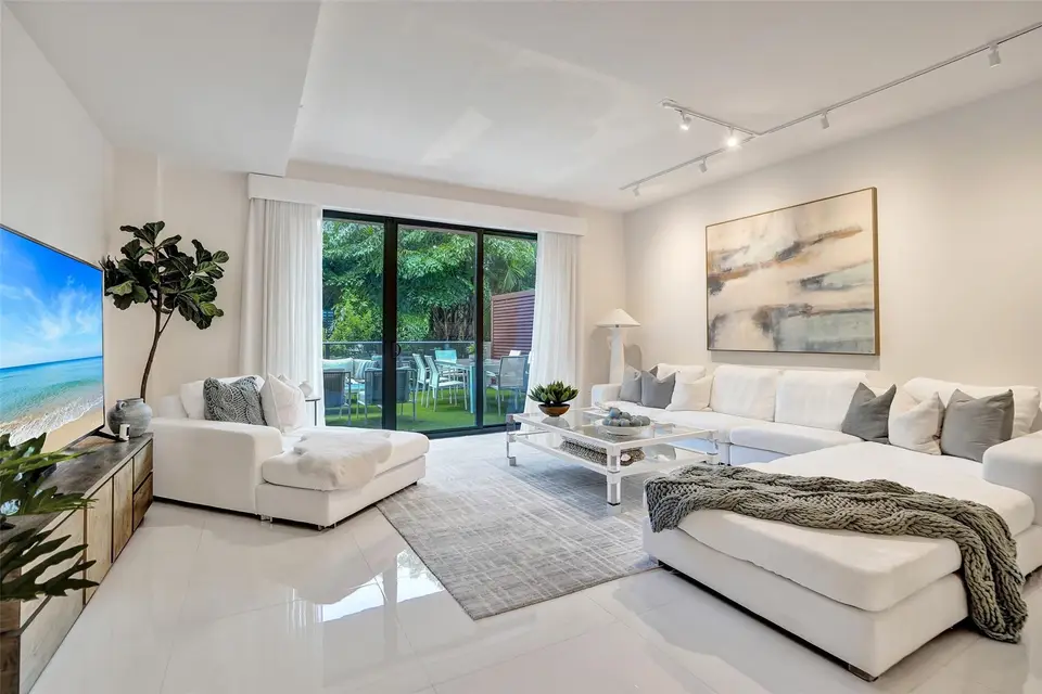 3030 N Ocean Boulevard S104, Fort Lauderdale, FL 33308