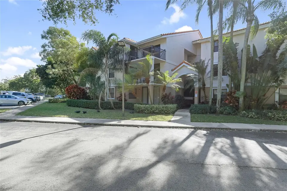 10131 W Sunrise Boulevard 306, Plantation, FL 33322