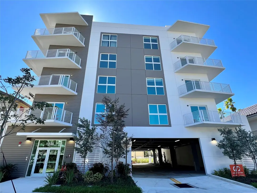 1938 Jackson Street 305, Hollywood, FL 33020