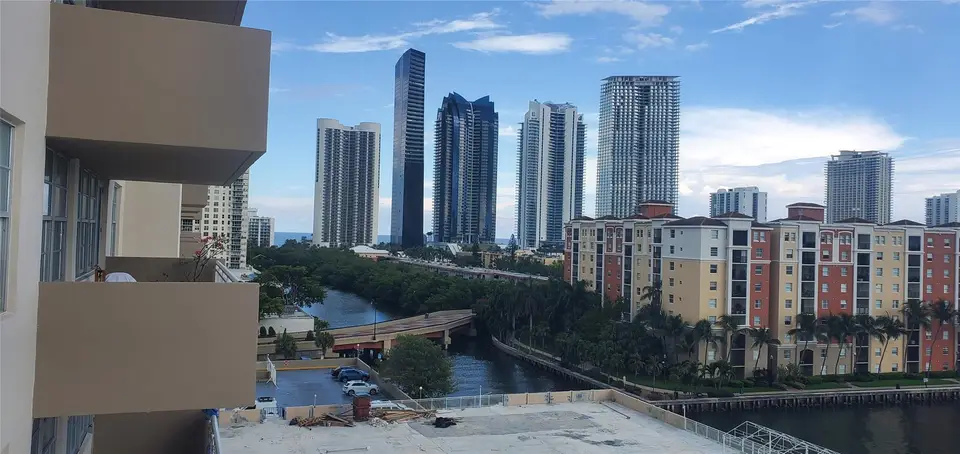 250 174th Street 819, Sunny Isles Beach, FL 33160