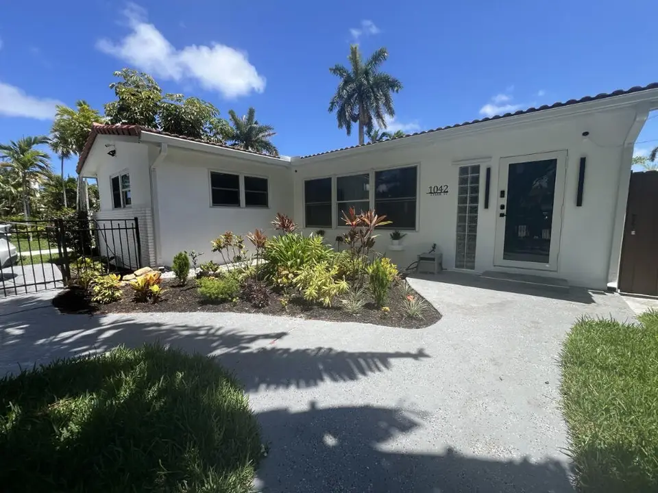 1042 Tyler Street, Hollywood, FL 33019