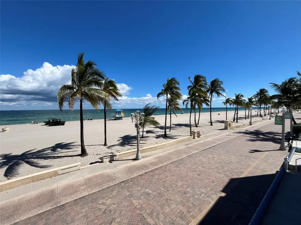 310 S Broadwalk 3b, Hollywood, FL 33019