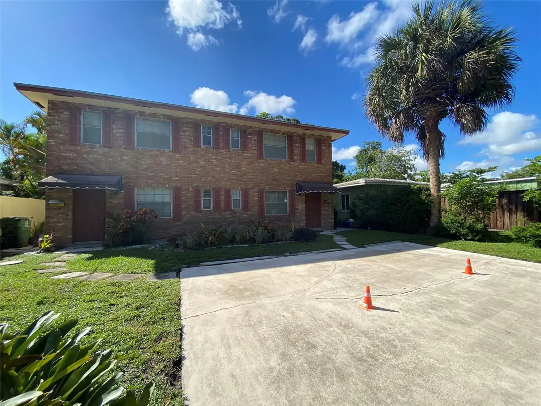 310 SW 11th Court, Fort Lauderdale, FL 33315