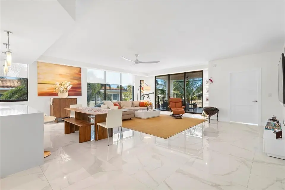 1507 SE 15th Street 202, Fort Lauderdale, FL 33316