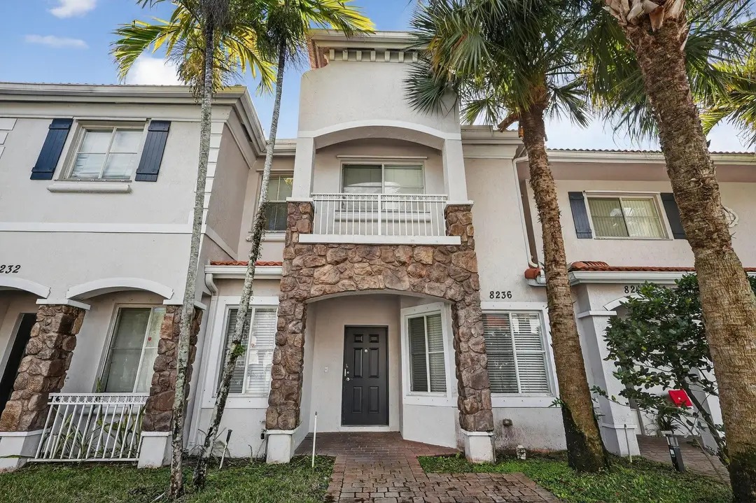 8236 SW 25th Court 103, Miramar, FL 33025