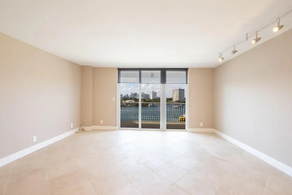 1 Las Olas Circle 605, Fort Lauderdale, FL 33316