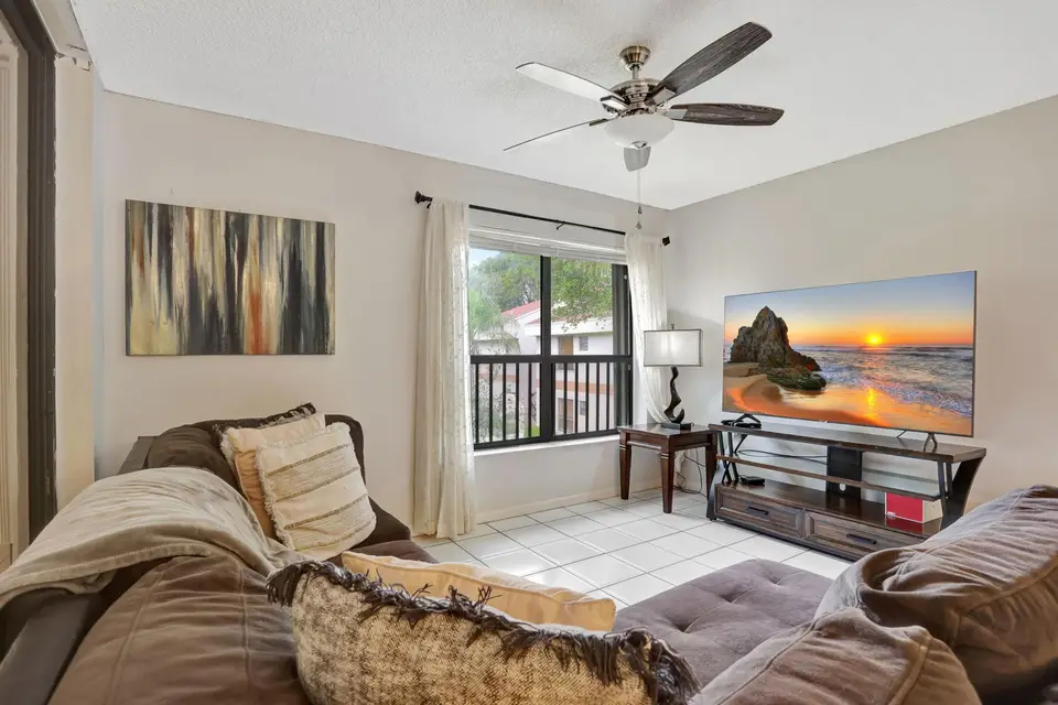 2748 S Carambola Circle 1923, Coconut Creek, FL 33066