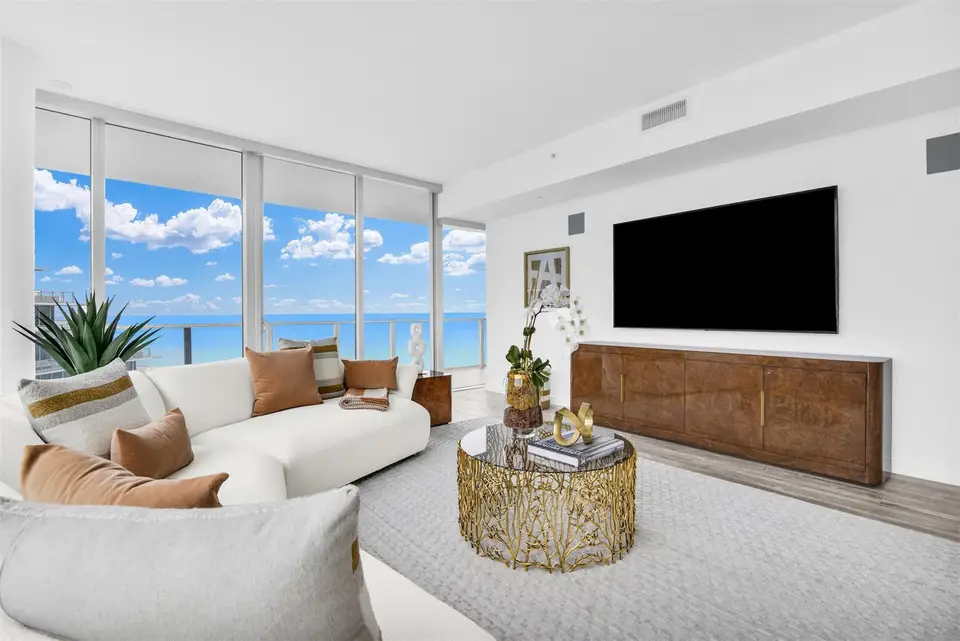2200 N Ocean Boulevard S906, Fort Lauderdale, FL 33305