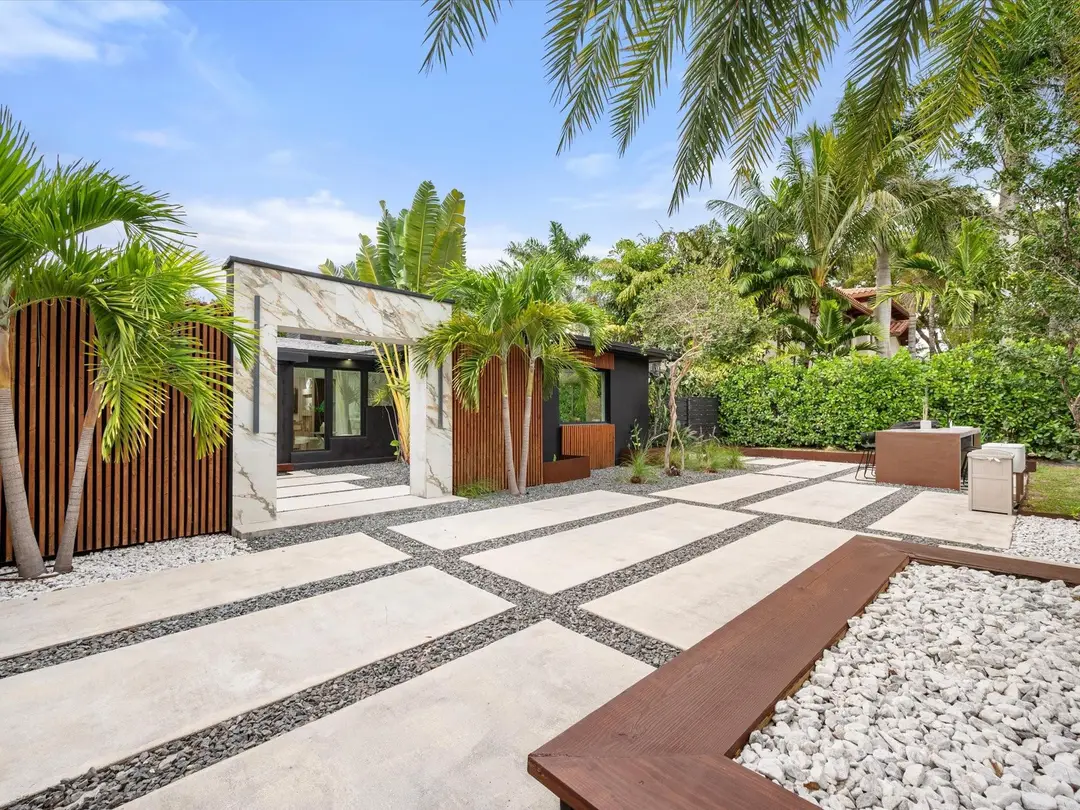 2711 NE 19th Street, Fort Lauderdale, FL 33305