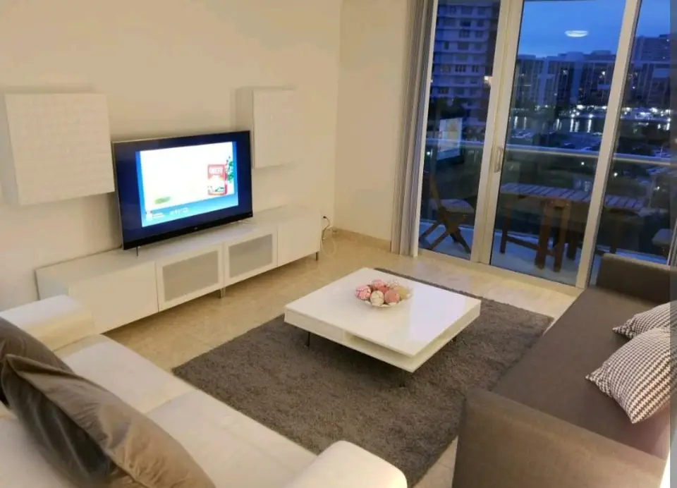 3801 S Ocean Drive 7Q, Hollywood, FL 33019