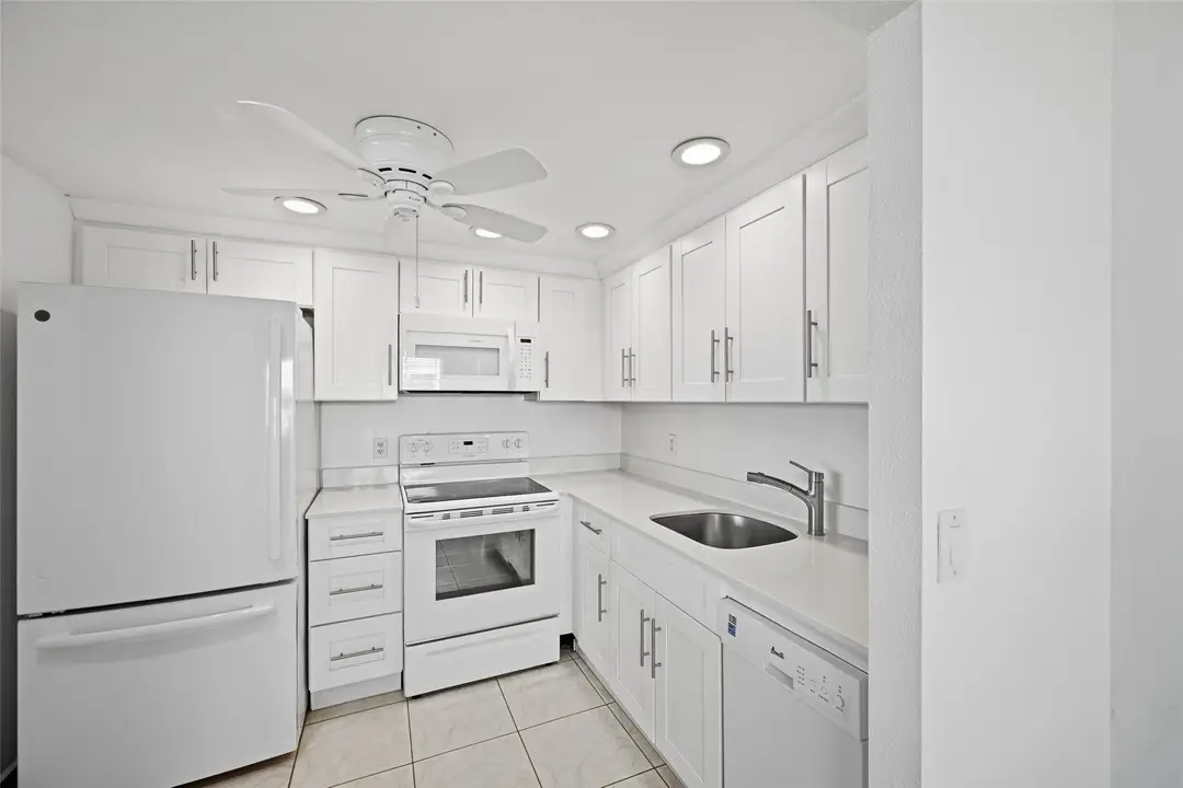 451 Monaco J j, Delray Beach, FL 33446