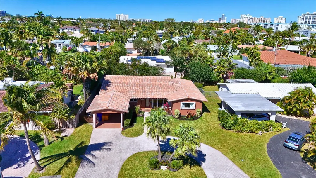 241 Corsair Avenue, Lauderdale-By-The-Sea, FL 33308